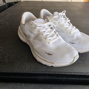 Brooks Men's Athletic Shoes - White